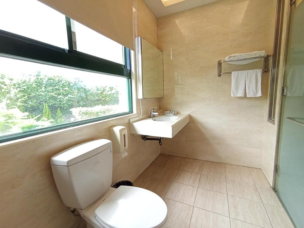 Jin Yong Quan Spa Hotspring Resort Wanli Exterior photo