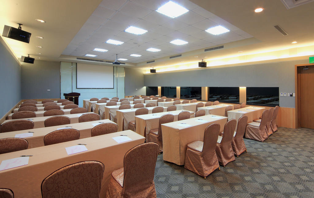 Jin Yong Quan Spa Hotspring Resort Wanli Exterior photo